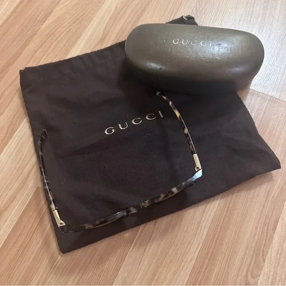 Gucci Cat Eye Brown Tortoiseshell Sunglasses - with case and dustbag Gucci Cat Eye Brown Tortoiseshell Sunglasses - with case and  main image 3